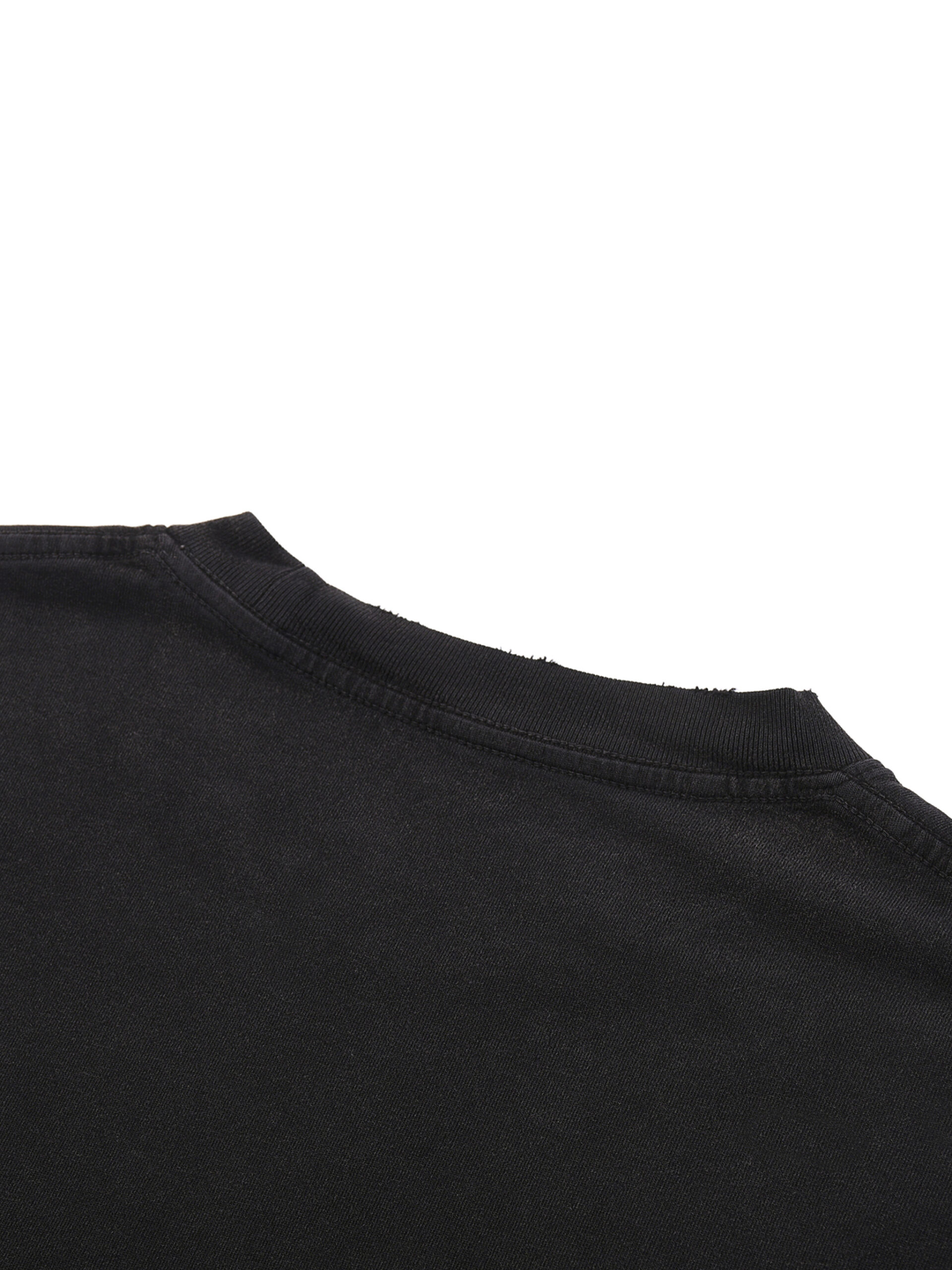 Essential Grunge Raw Edge T-Shirt in Black - Image 5